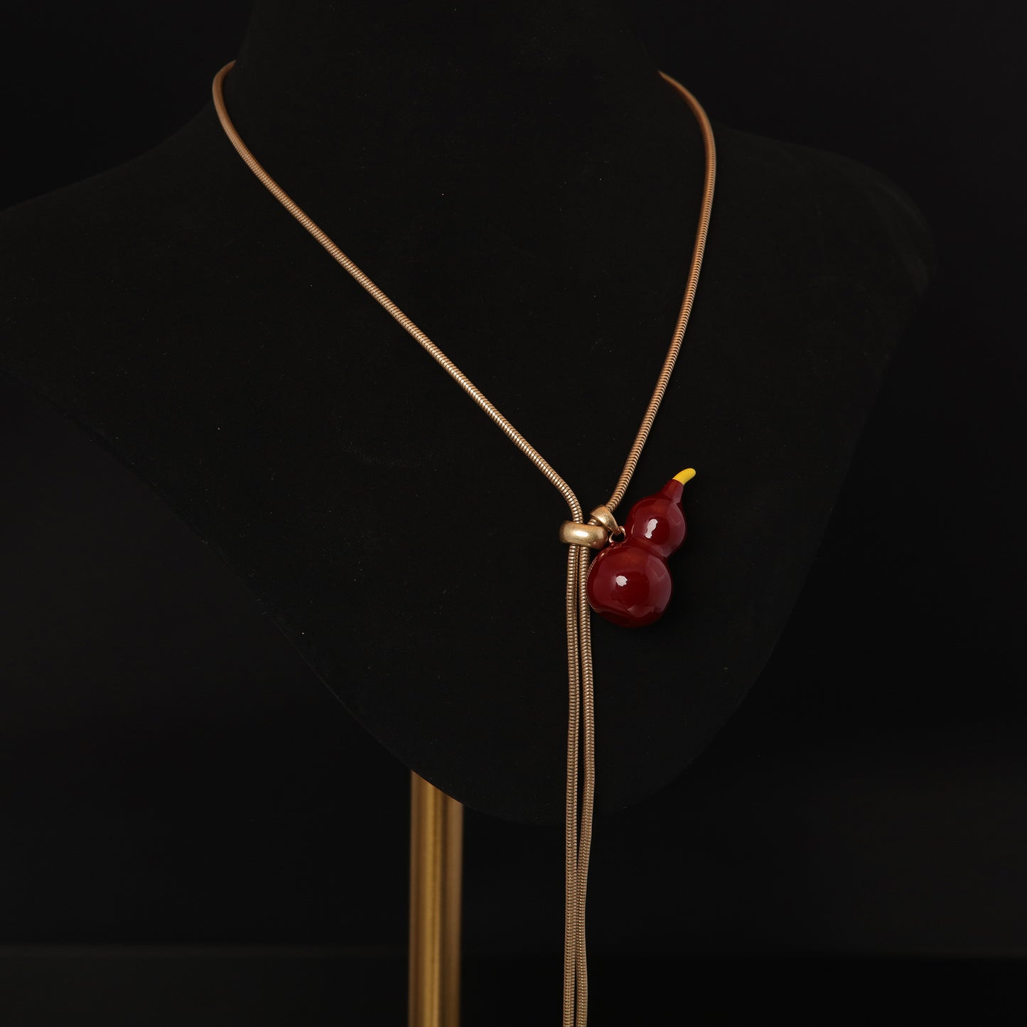 Vintage Enamel Floral Timeless Necklace Timeless Style