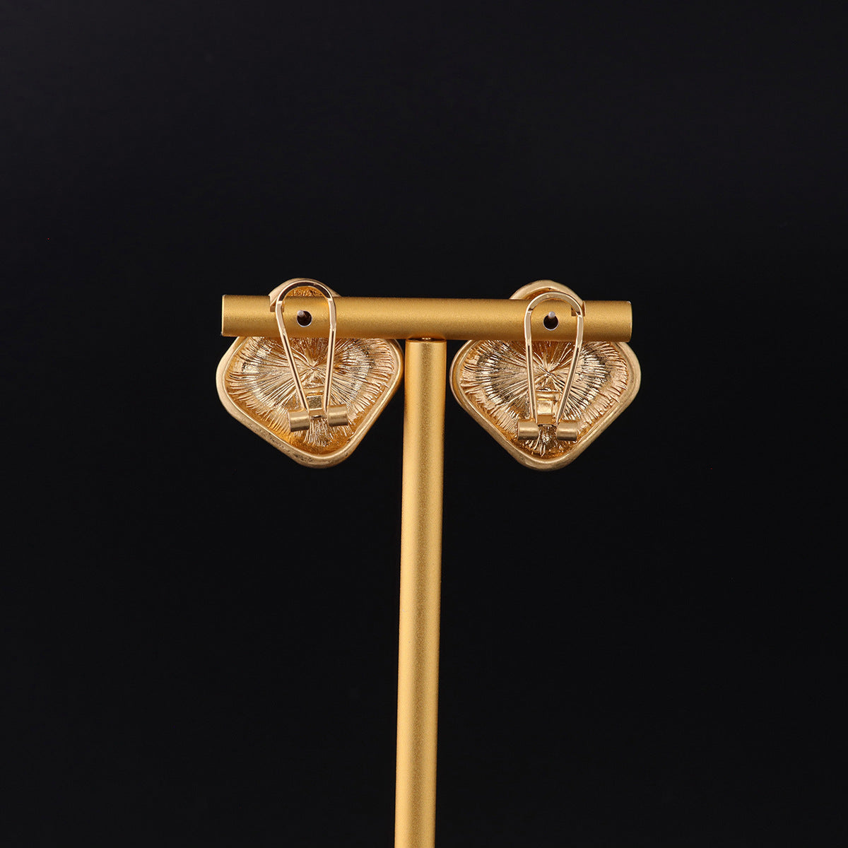 Vintage Geometric Artisan Artisan Earrings Handcrafted Design