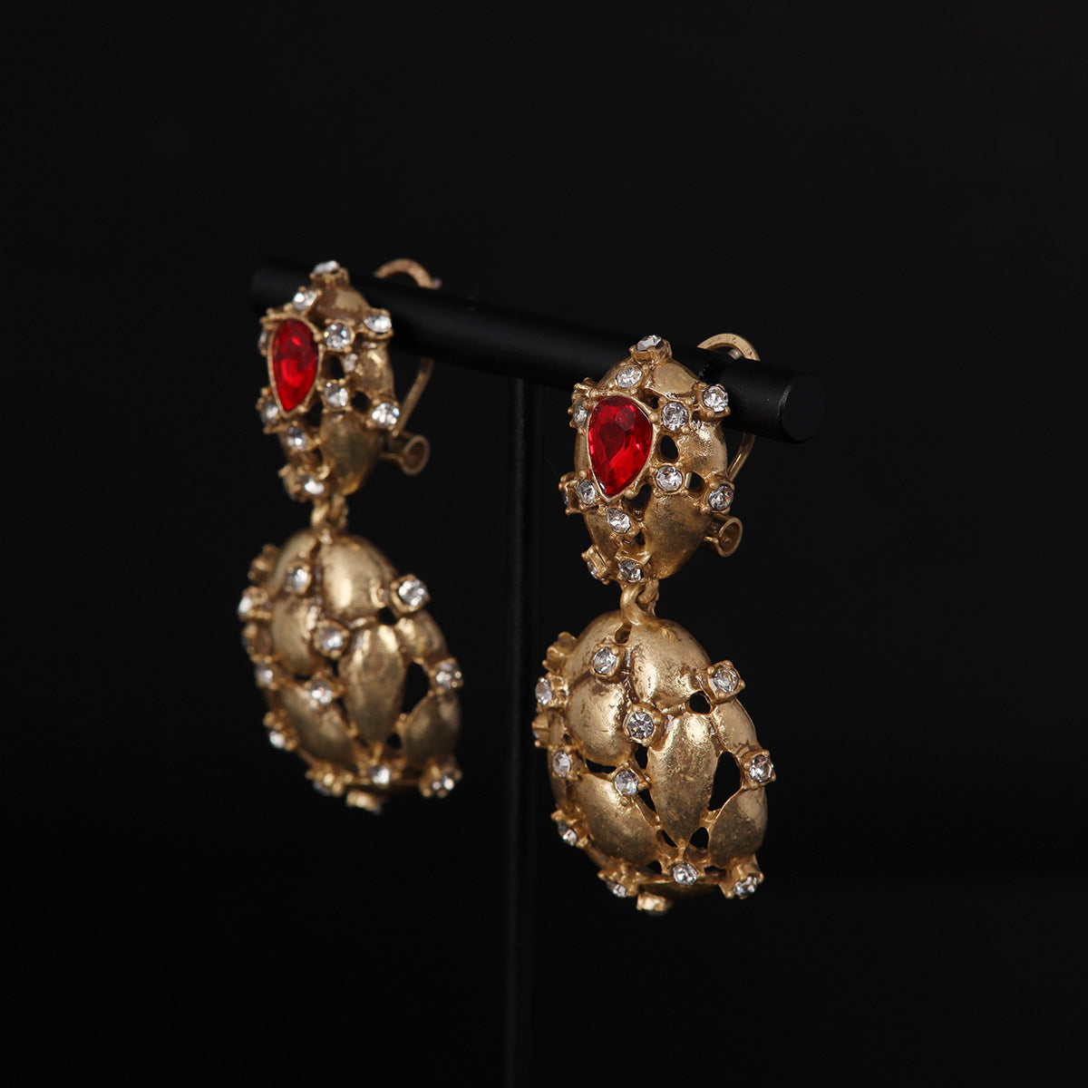 Vintage Crystal Chic Handcrafted Earrings Timeless Style