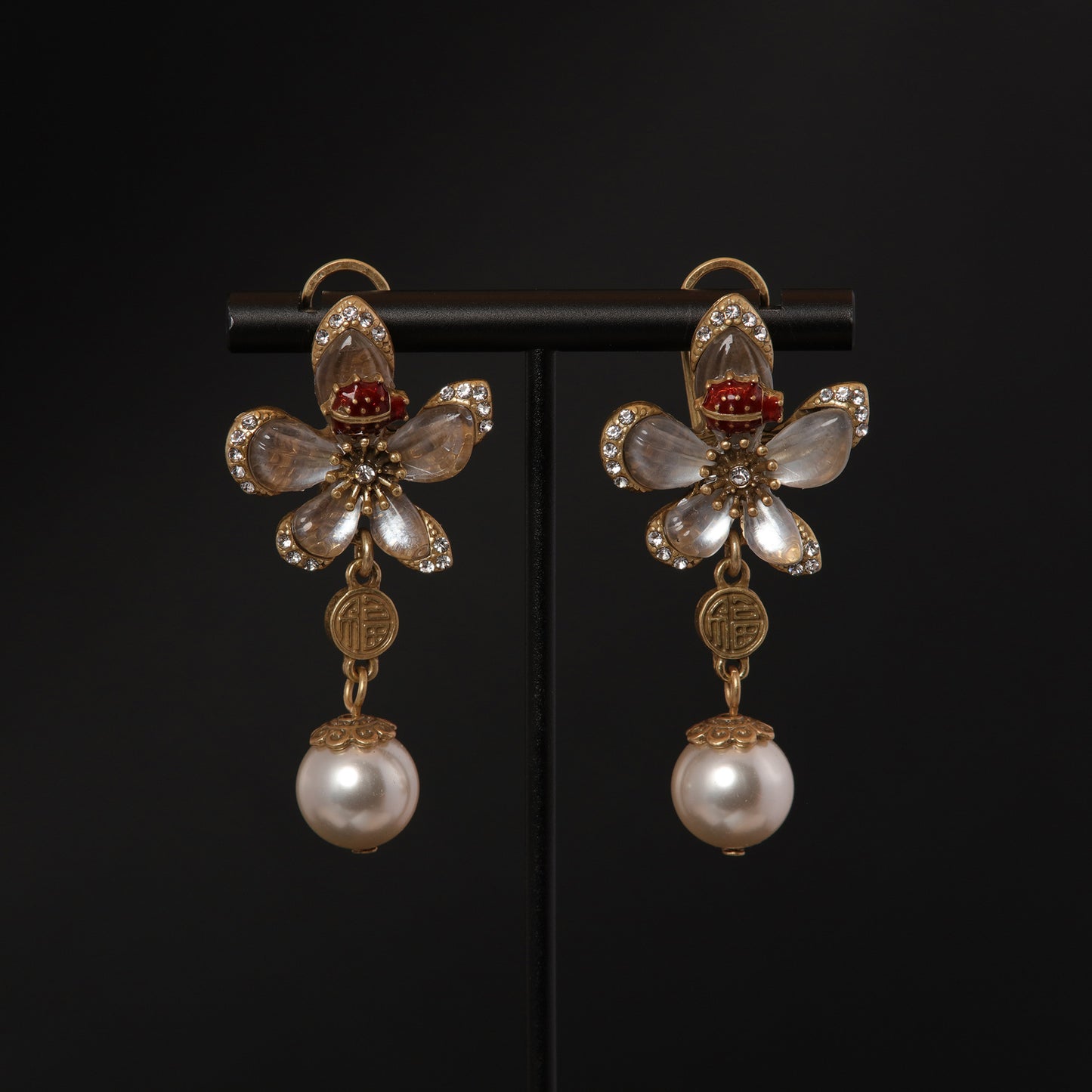 Vintage Chic Classic Elegant Earrings Timeless Style