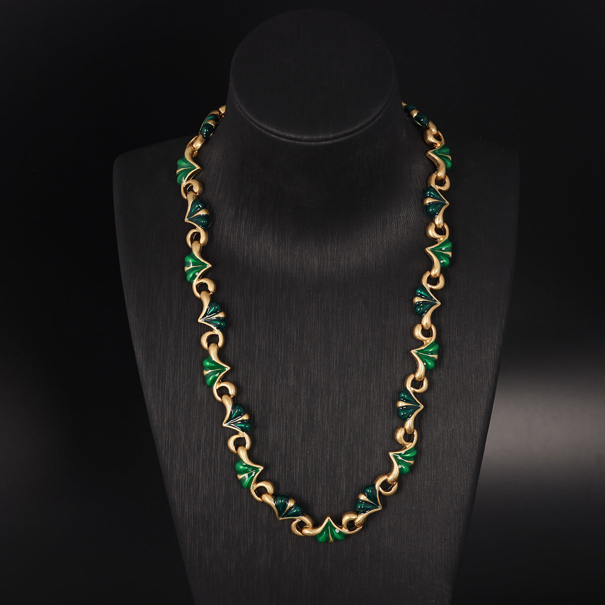 Vintage Crystal Refined Handcrafted Necklace for Ladies