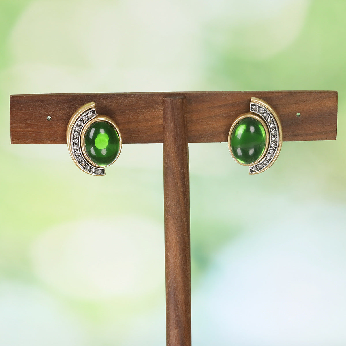 Vintage Classic Stone Inlay Earrings Timeless Style
