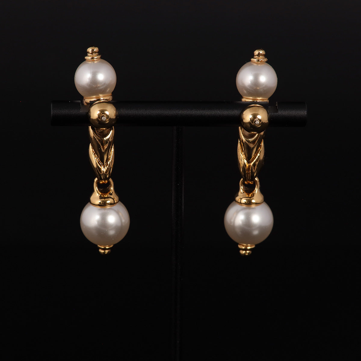 Vintage Pearl Refined Refined Earrings for Ladies