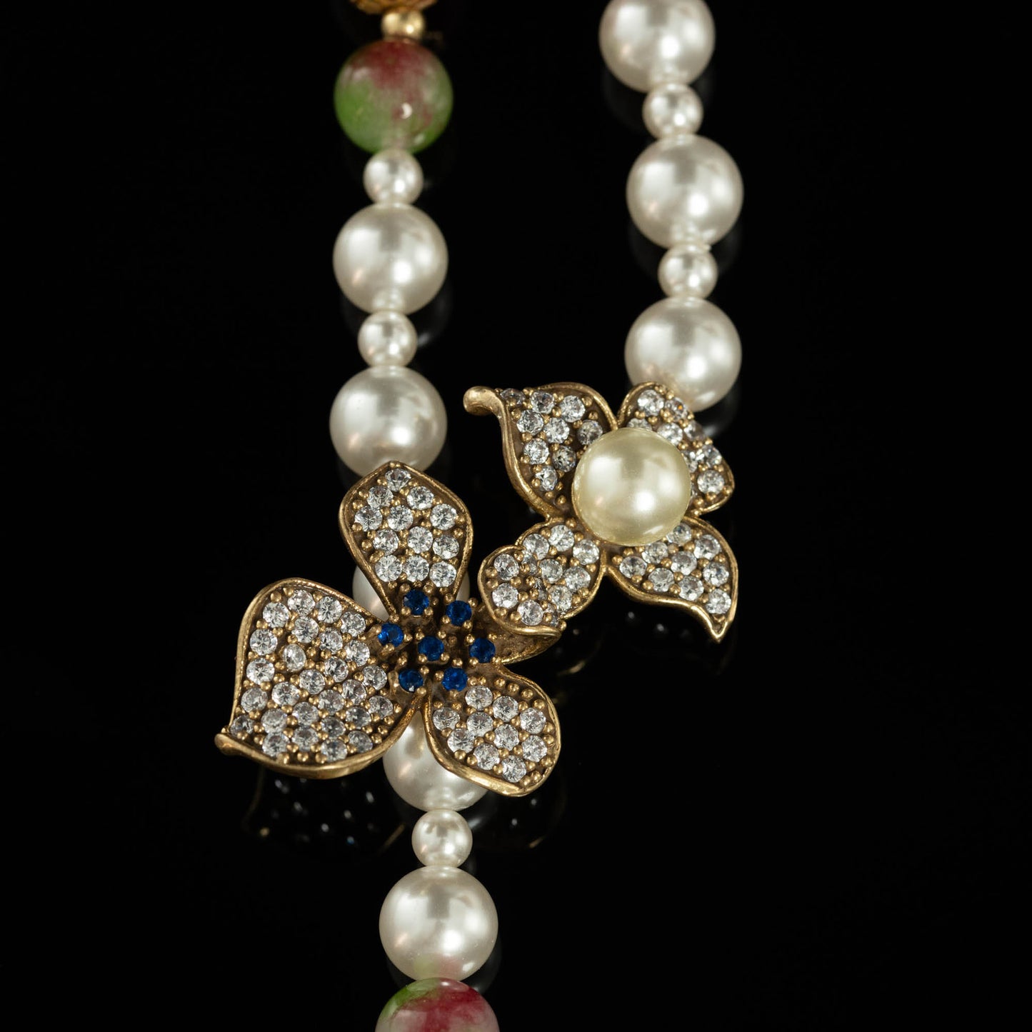 Vintage Pearl Floral Chic Necklace Handcrafted Design
