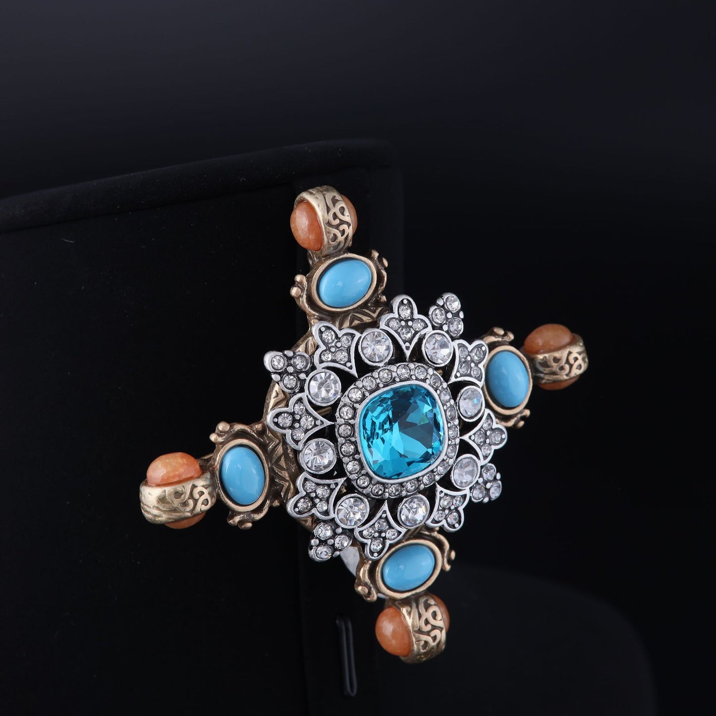 Vintage Natural Stone Geometric Elegant Brooches Timeless Style