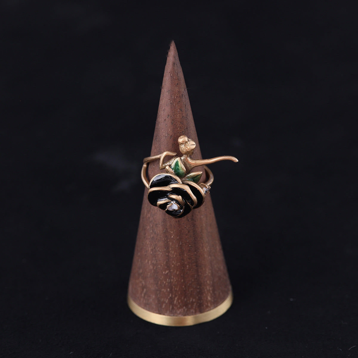 Vintage Artisan Timeless Elegant Open Ring