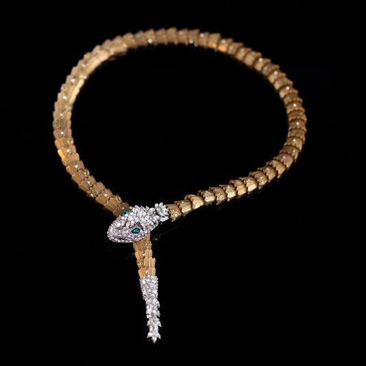 Vintage Statement Refined Chic Necklace Timeless Style