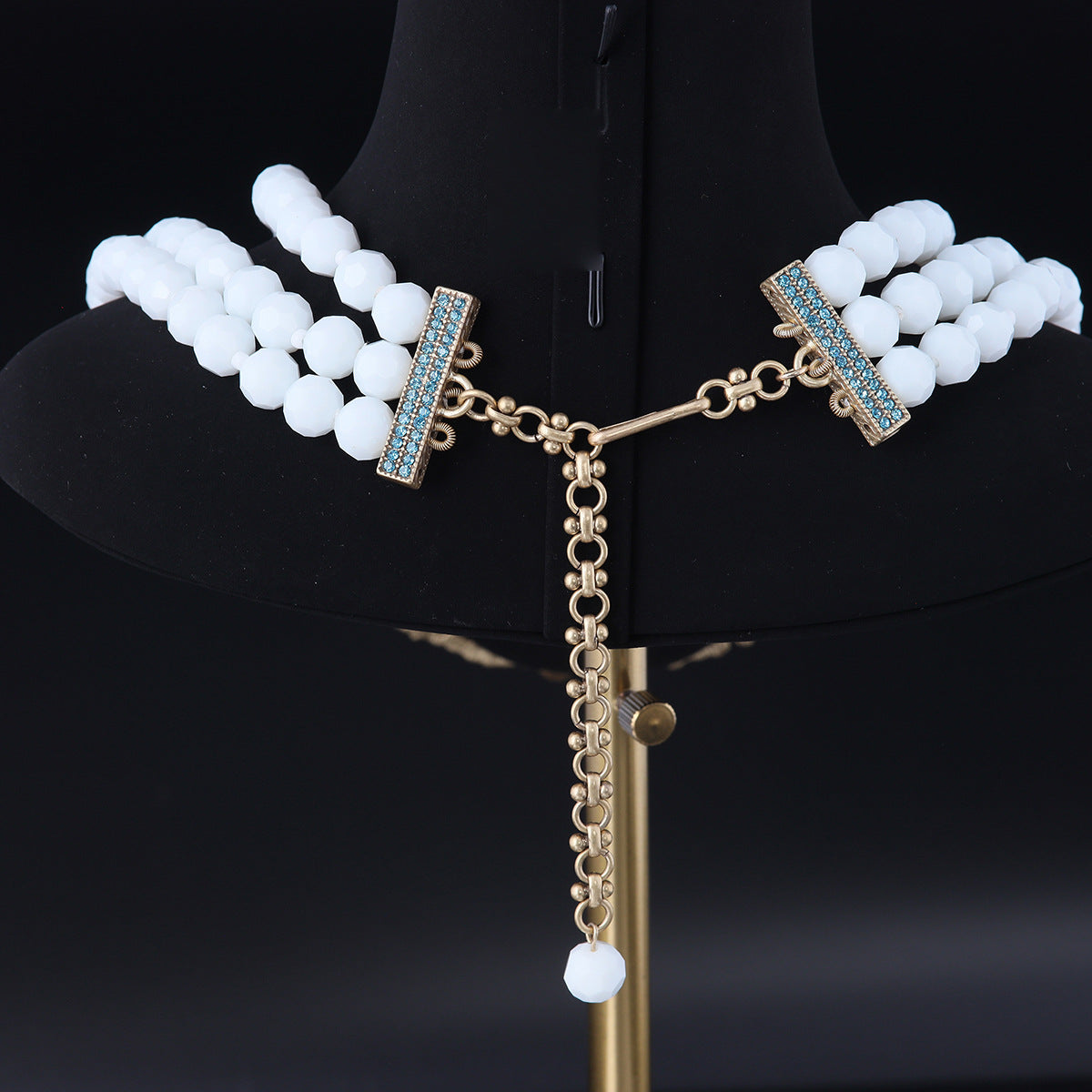 Vintage Chic Handcrafted Luxury Necklace for Women
