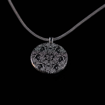 Vintage Elegant Statement Classic Necklace for Women