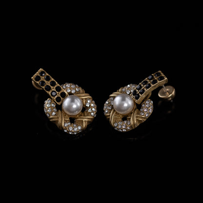 Vintage Pearl Chic Refined Earrings Timeless Style