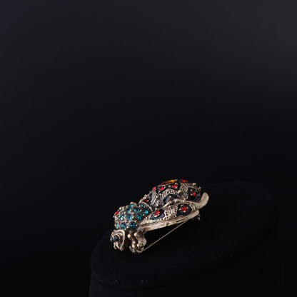 Vintage Artisan Refined Classic Brooches Handcrafted Design