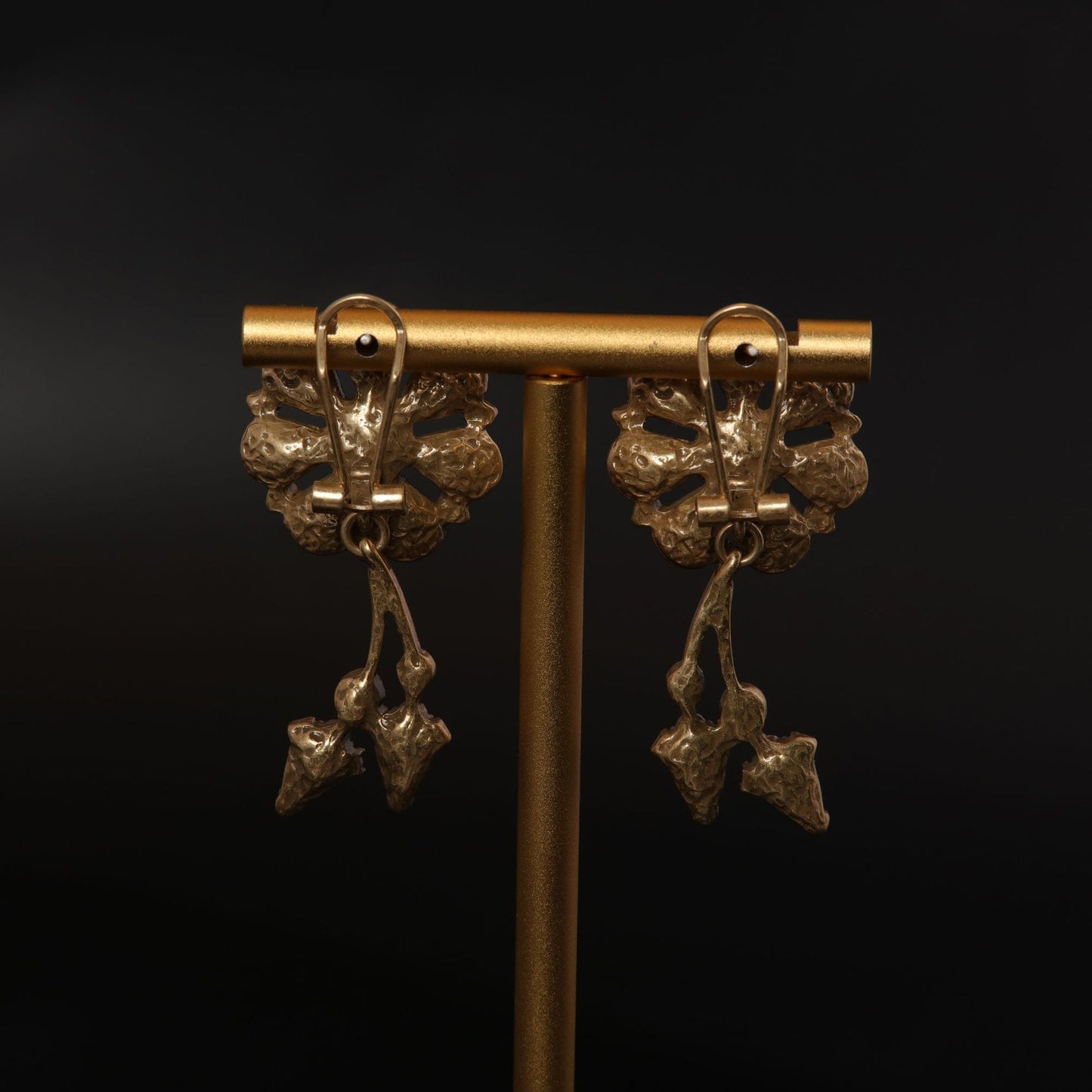 Vintage Floral Chic Handcrafted Earrings Timeless Style