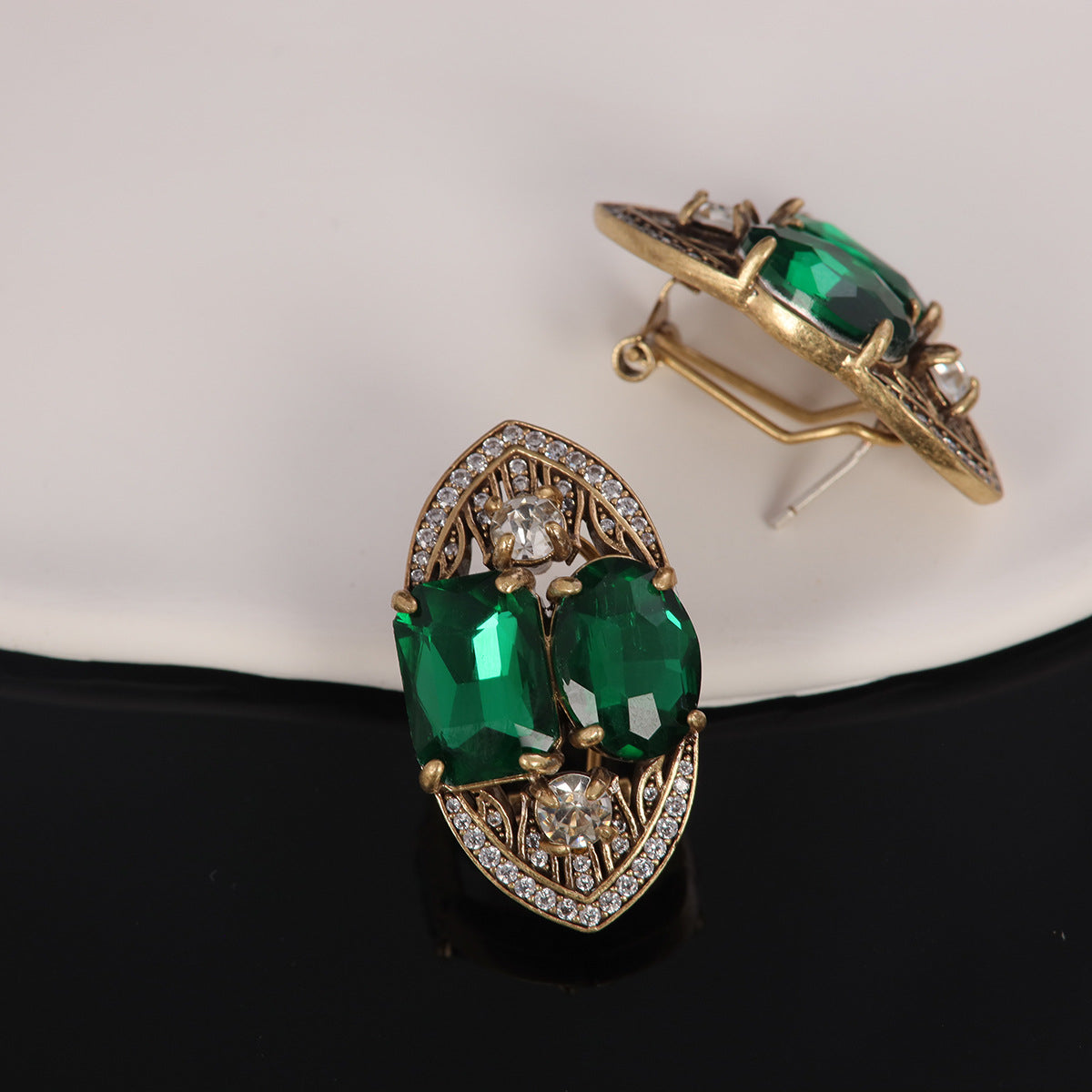 Vintage Chic Stone Inlay Earrings for Ladies