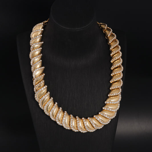 Vintage Cubic Zirconia Refined Handcrafted Necklace Timeless Style