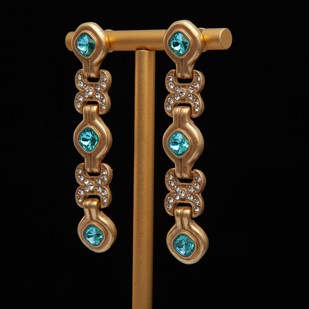 Vintage Luxury Classic Chic Earrings Timeless Style