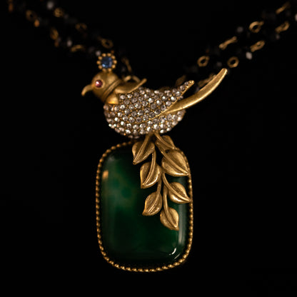 Vintage Agate Timeless Stone Inlay Necklace for Ladies