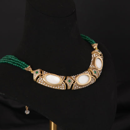 Vintage Agate Luxury Timeless Necklace Handcrafted Design