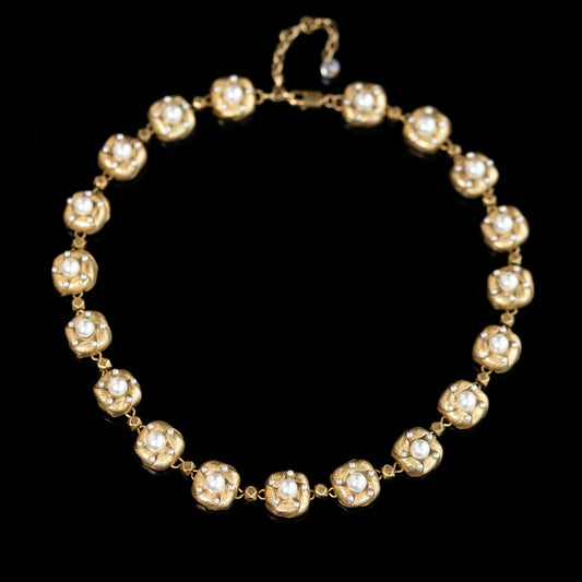 Vintage Pearl Floral Statement Stone Inlay Necklace for Ladies