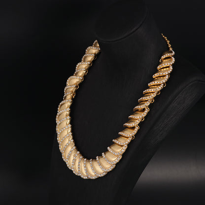 Vintage Cubic Zirconia Refined Handcrafted Necklace Timeless Style