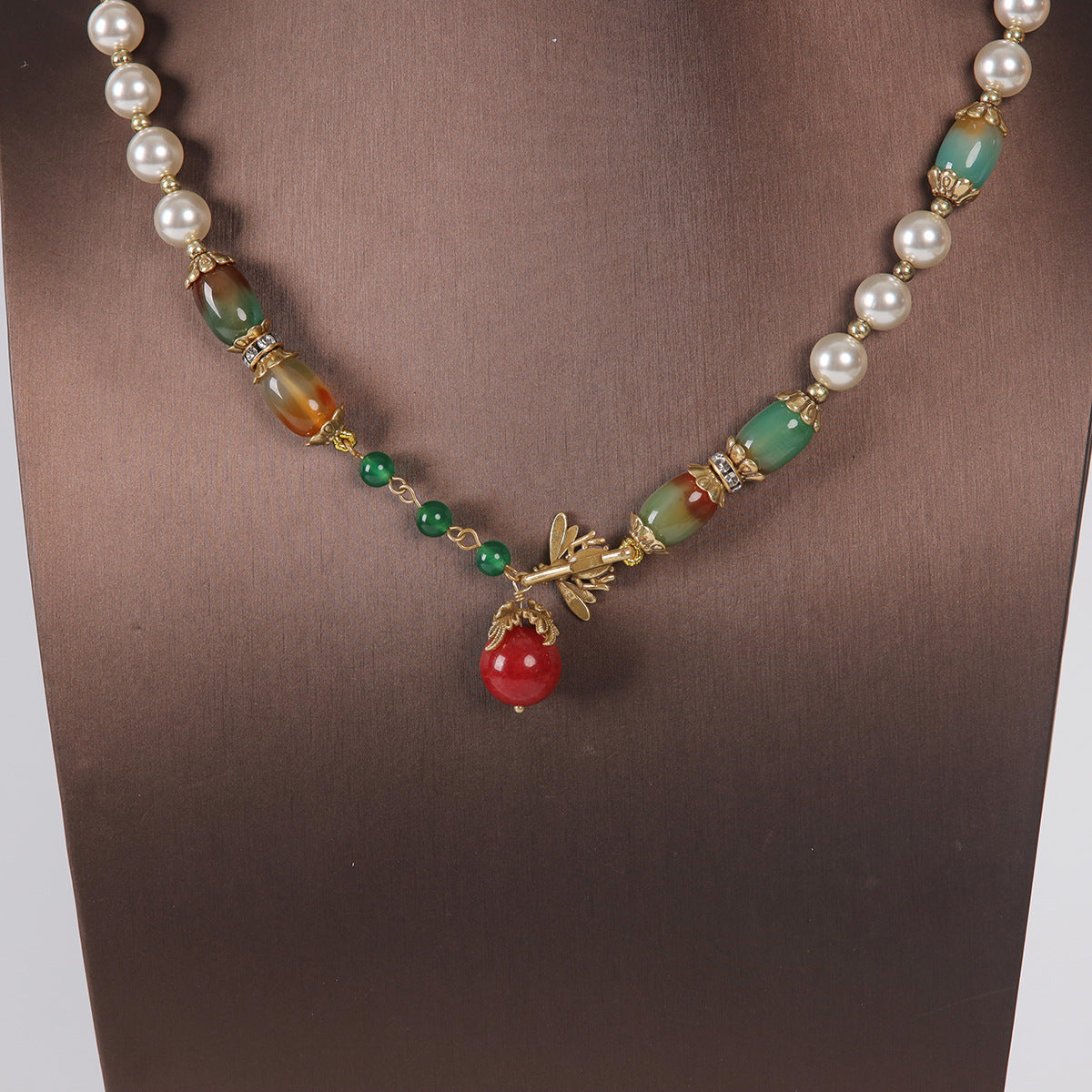 Vintage Agate Chic Handcrafted Necklace for Ladies