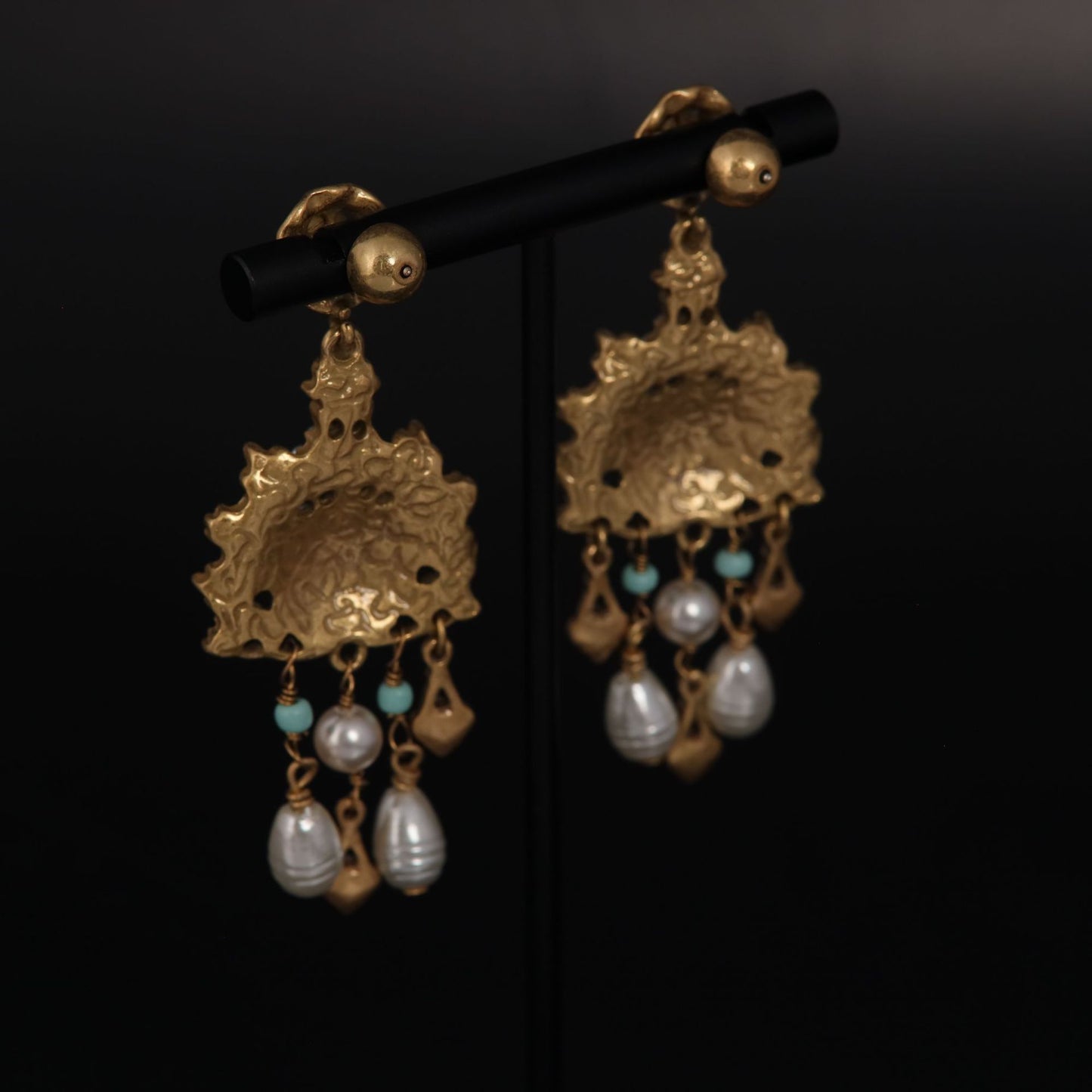 Vintage Pearl Luxury Handcrafted Earrings Timeless Style