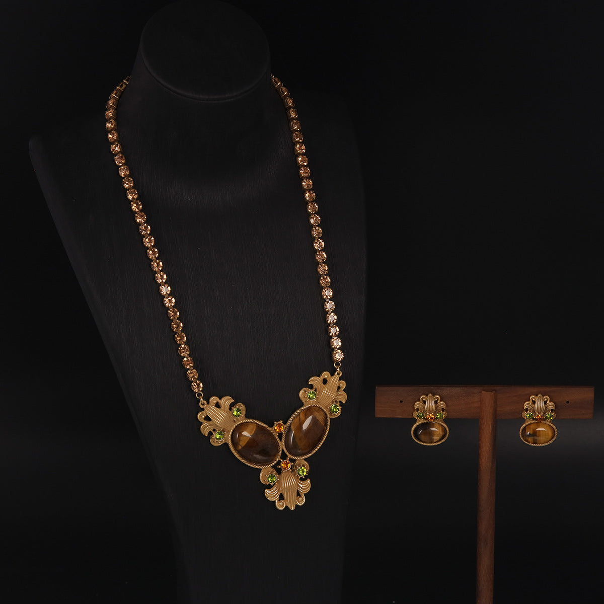 Vintage Timeless Polished Jewelry Set Ornate Heirloom