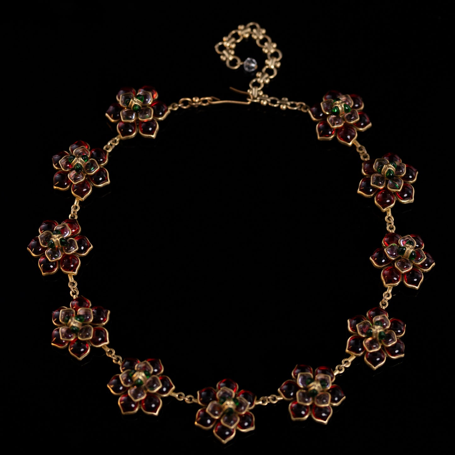 Vintage Glass Refined Chic Necklace for Ladies