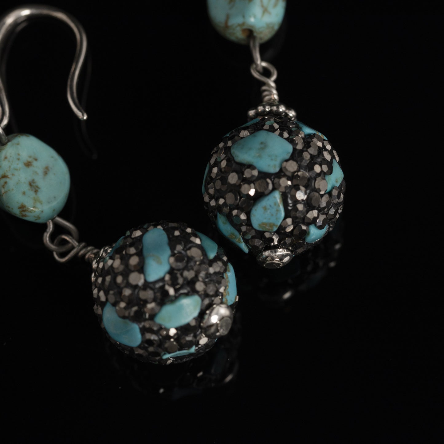 Vintage Luxury Handcrafted Classic Earrings Timeless Style