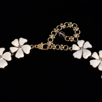 Vintage Enamel Star Refined Necklace Handcrafted Design