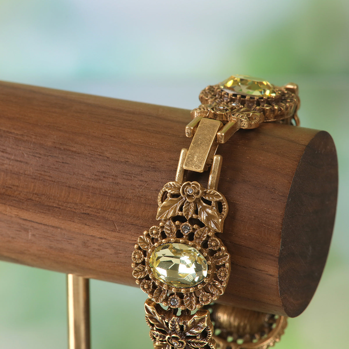 Vintage Star Elegant Baroque Bracelet for Women
