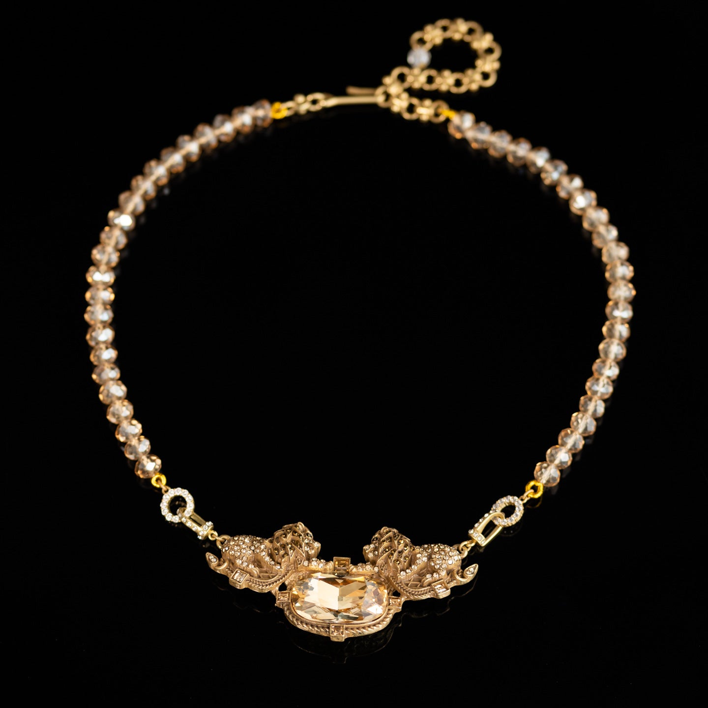 Vintage Luxury Elegant Elegant Necklace Handcrafted Design