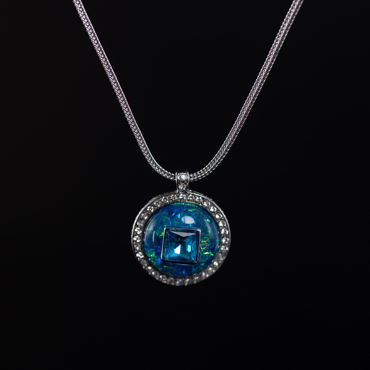 Vintage Elegant Statement Classic Necklace for Women