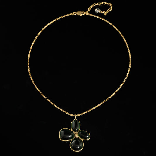 Vintage Floral Elegant Elegant Necklace for Ladies