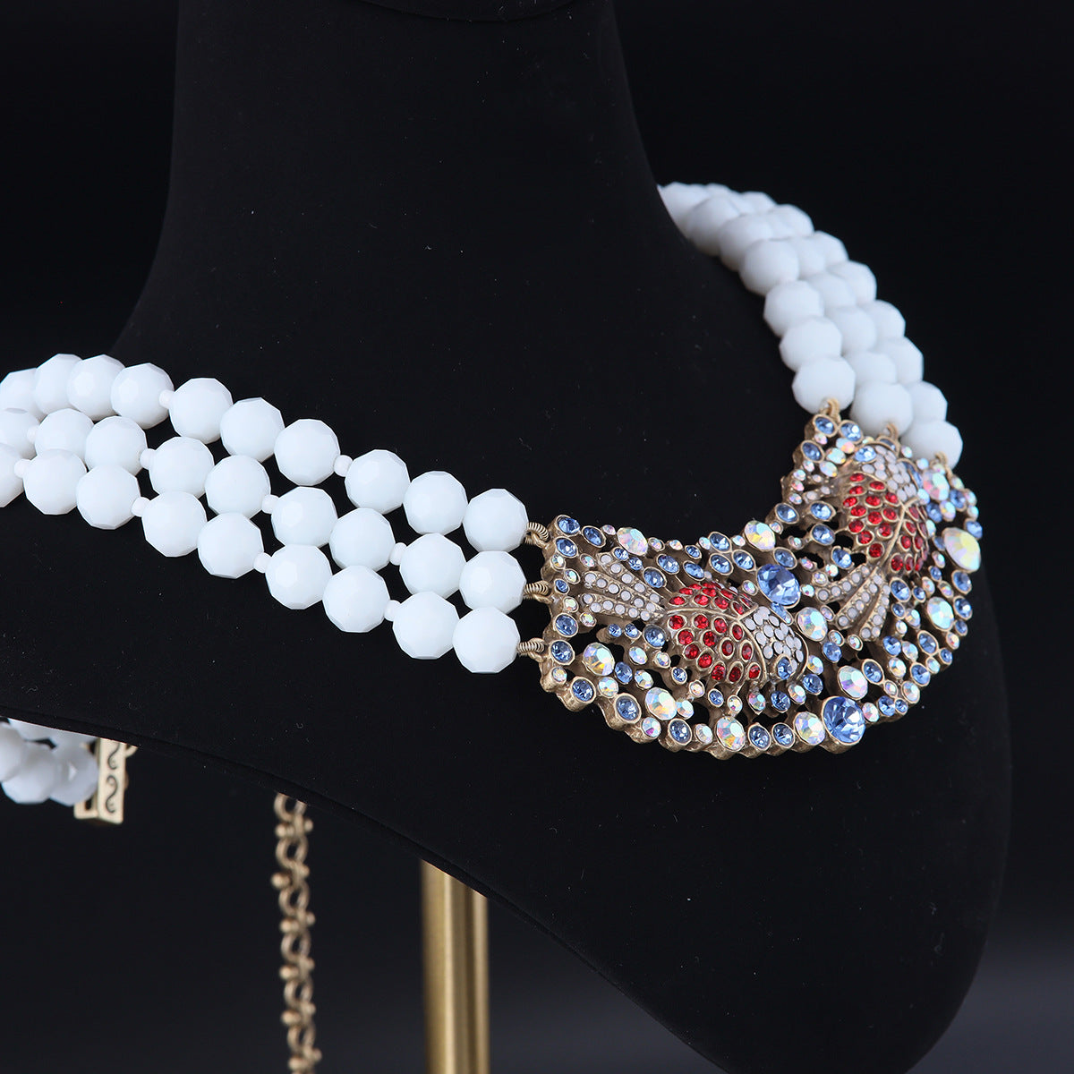 Vintage Chic Handcrafted Luxury Necklace for Women