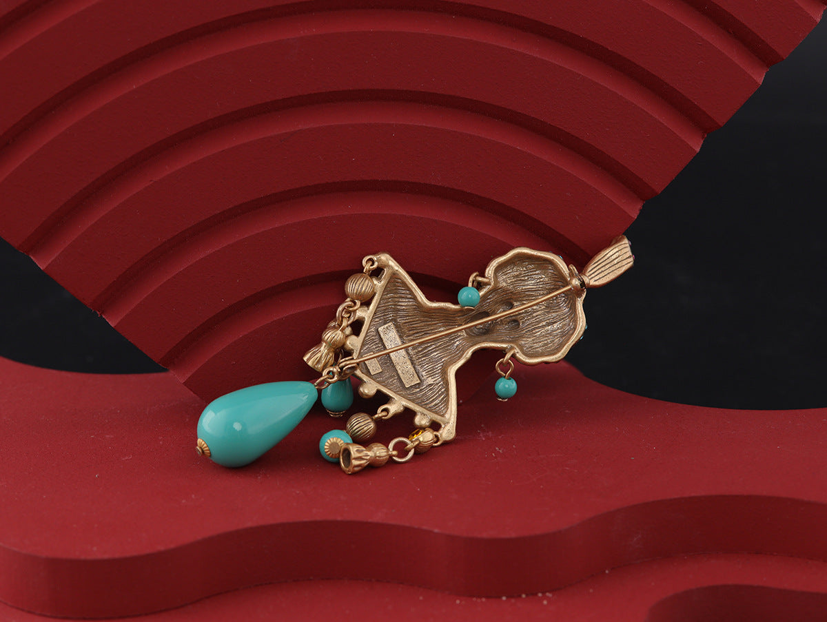 Vintage Classic Art Deco Brooches Handcrafted Design