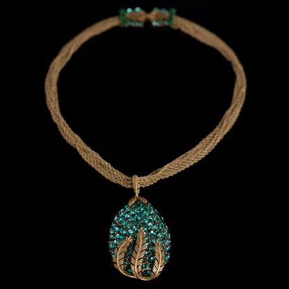 Vintage Crystal Chic Classic Necklace Timeless Style