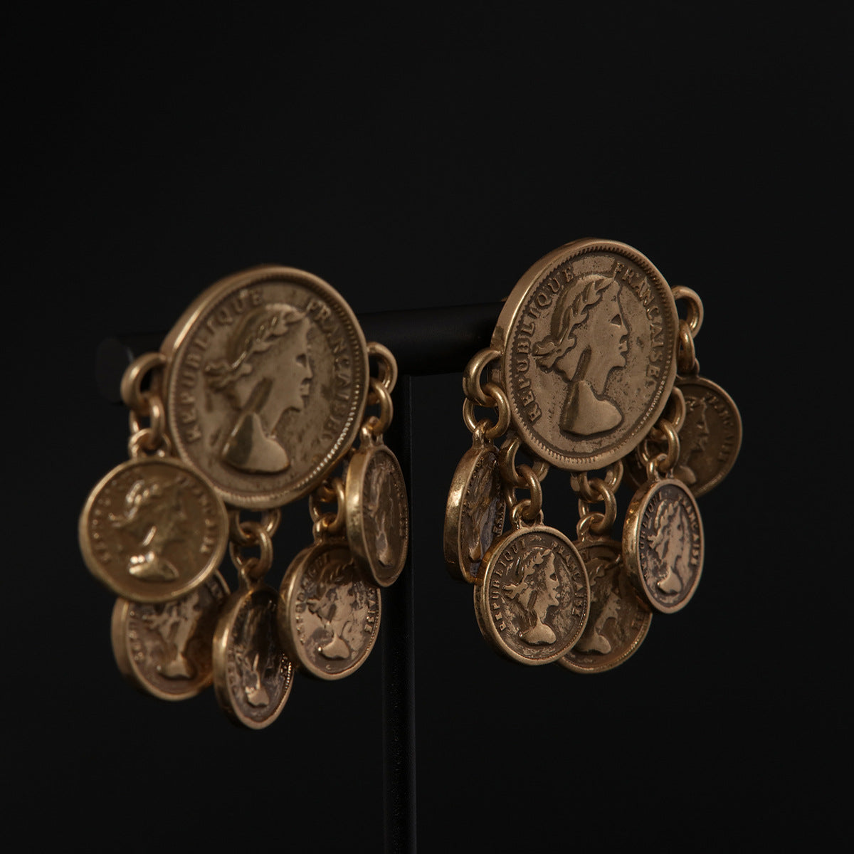 Vintage Star Luxury Chic Earrings Timeless Style