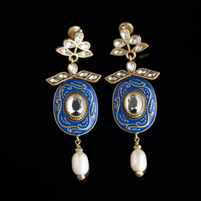 Vintage Pearl Leaf Refined Handcrafted Earrings for Ladies