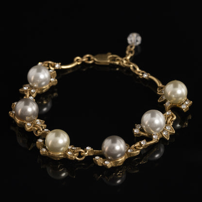 Vintage Pearl Minimalist Luxury Bracelet Handcrafted Design