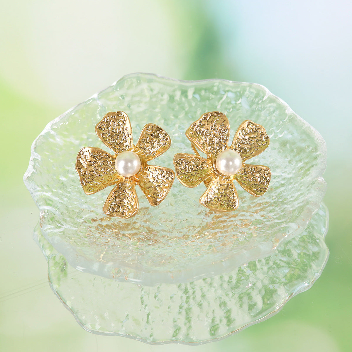 Vintage Pearl Floral Refined Handcrafted Earrings for Ladies
