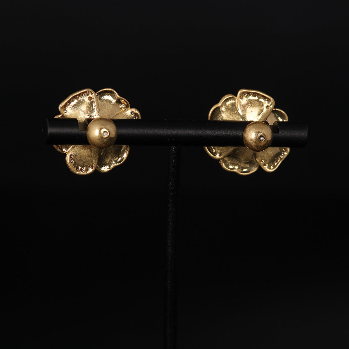 Vintage Floral Timeless Luxury Earrings for Ladies