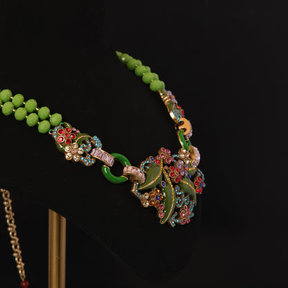 Vintage Floral Classic Refined Necklace for Women