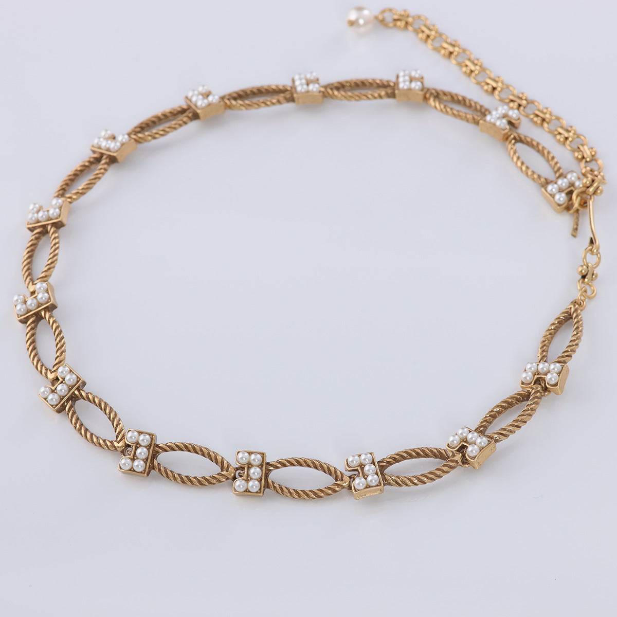 Vintage Statement Handcrafted Classic Necklace for Ladies