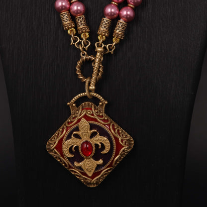 Vintage Glass Classic Polished Necklace Handcrafted Design
