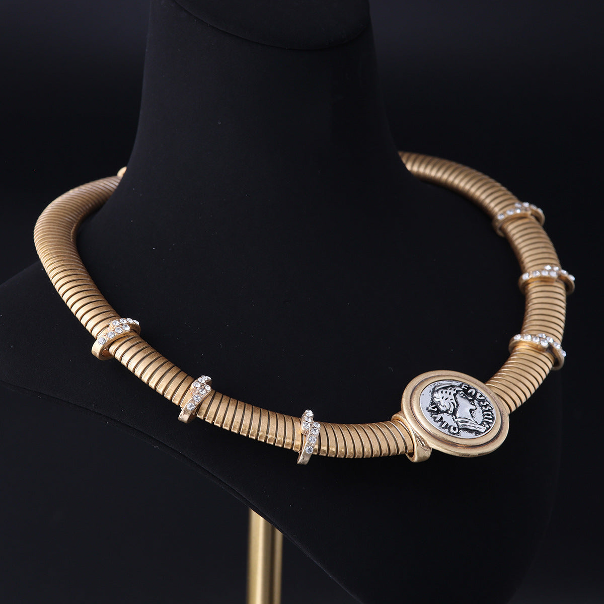 Vintage Geometric Luxury Timeless Necklace for Ladies