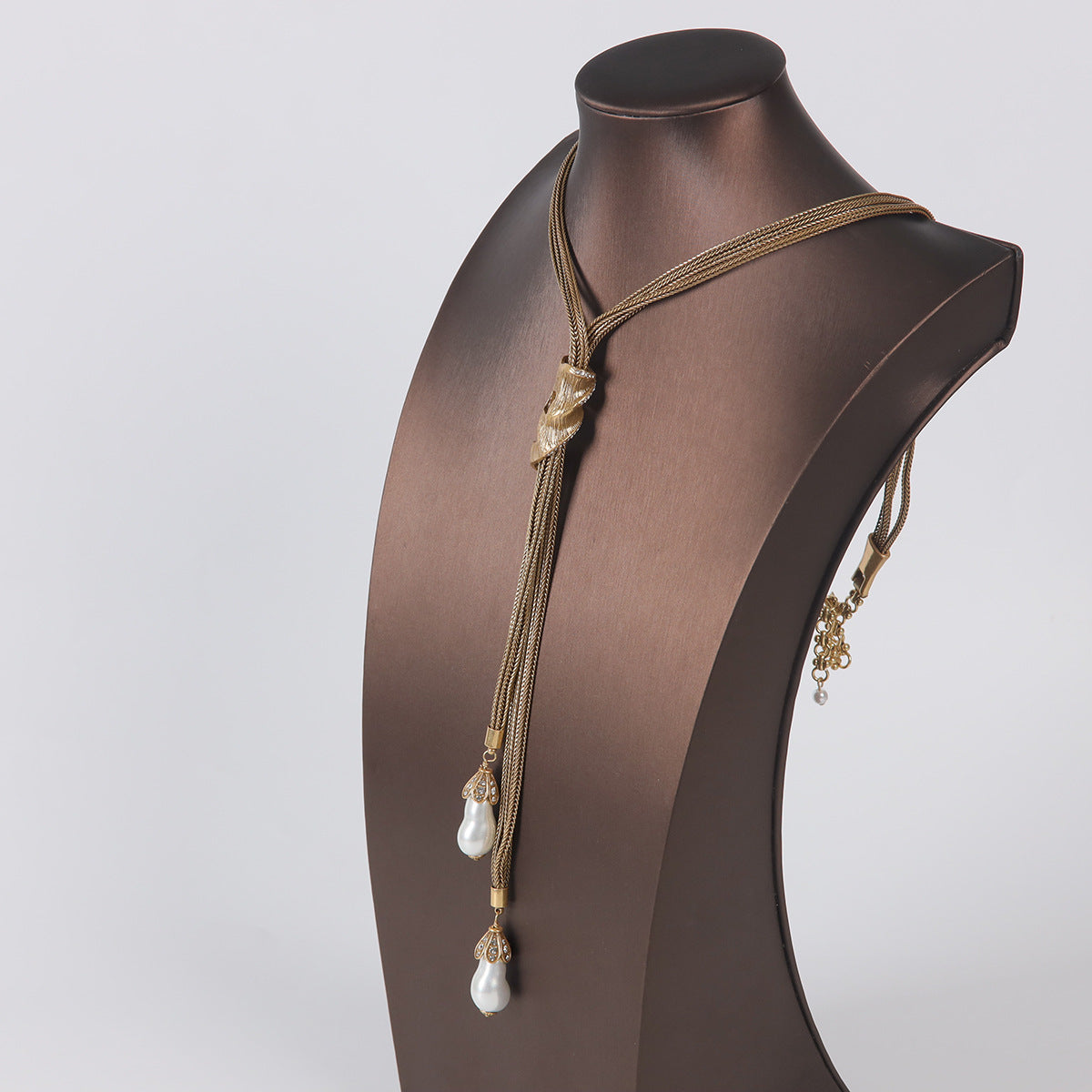 Vintage Timeless Refined Luxury Necklace for Ladies