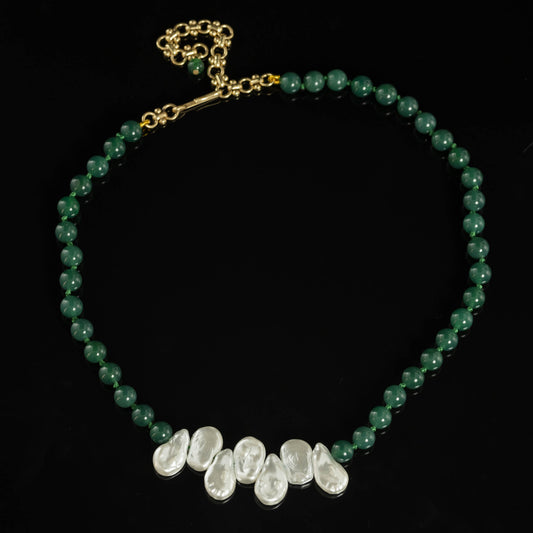 Vintage Pearl Classic Chic Necklace for Ladies