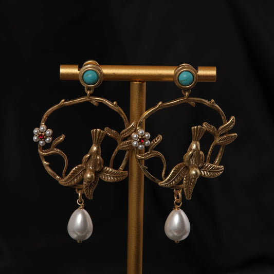 Vintage Refined Classic Elegant Earrings Timeless Style