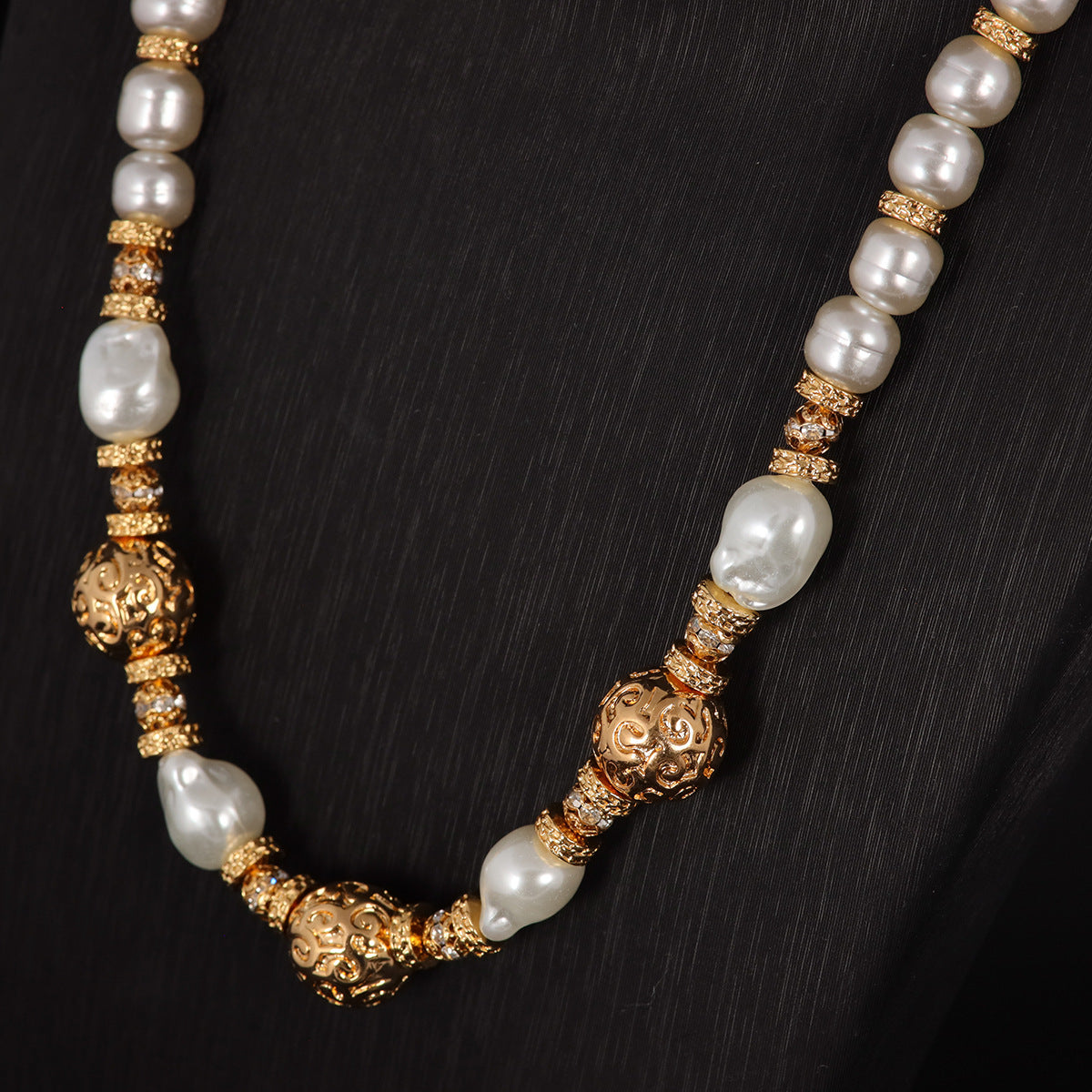 Vintage Pearl Elegant Luxury Necklace for Women