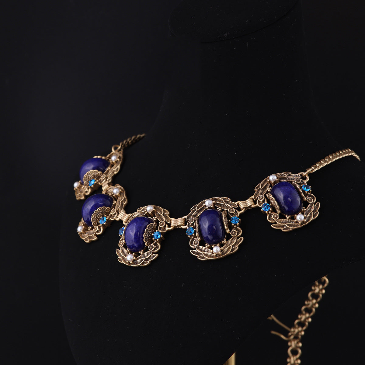 Vintage Floral Elegant Artisan Necklace Timeless Style